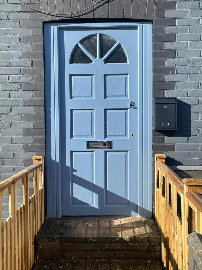 Lovely Spacious Loft Close To Train Station Worthing Extérieur photo