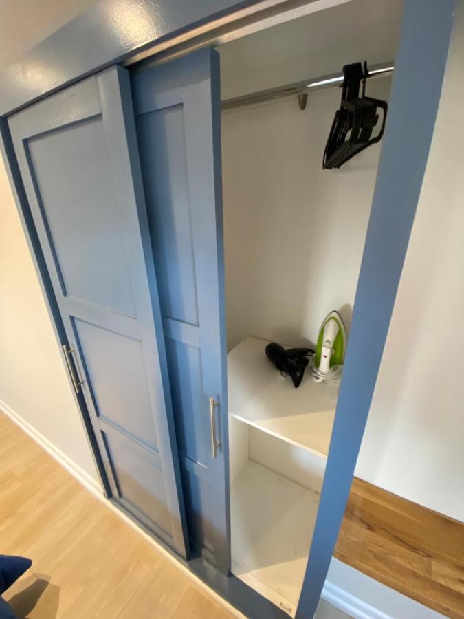 Lovely Spacious Loft Close To Train Station Worthing Extérieur photo