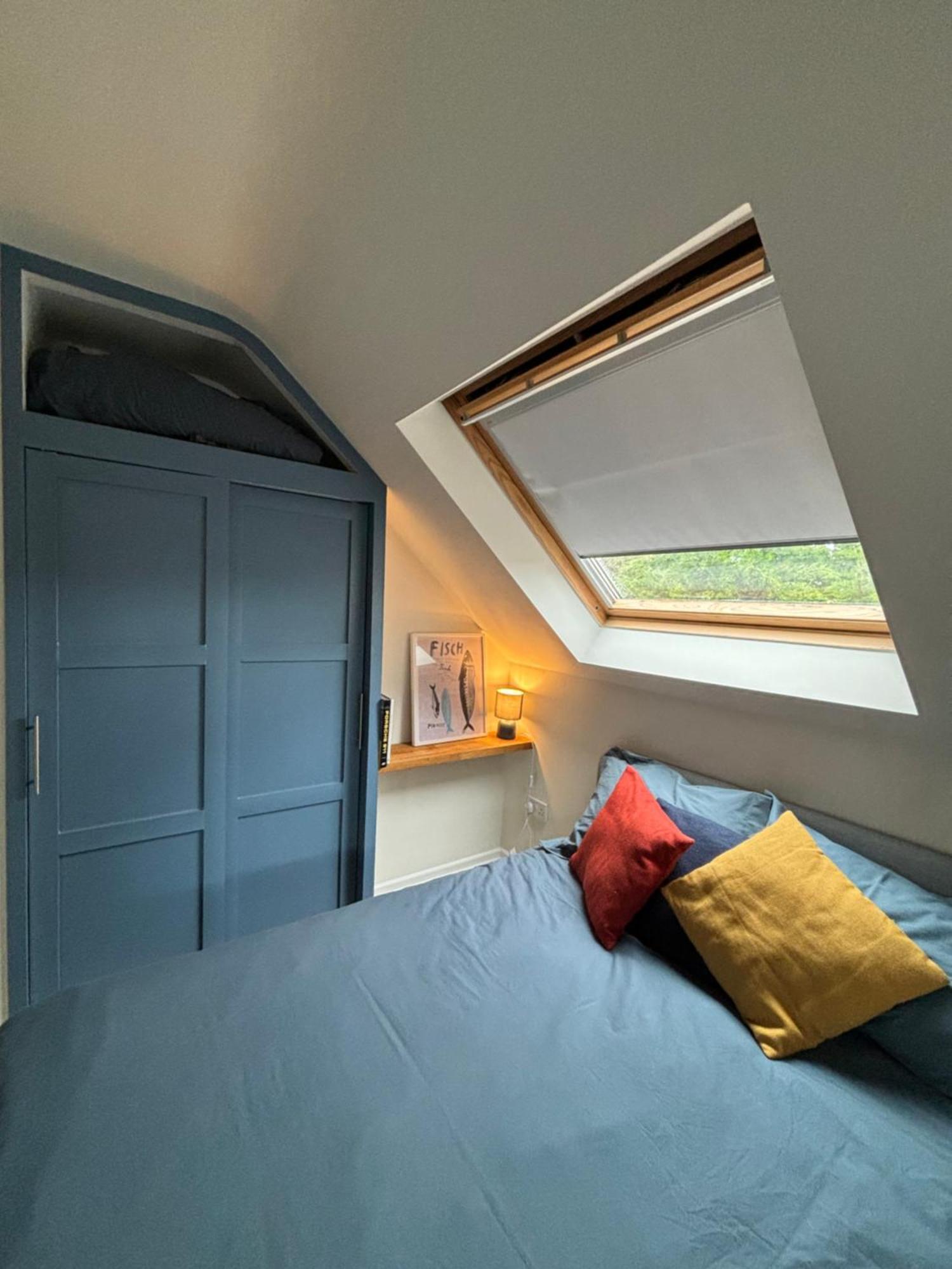Lovely Spacious Loft Close To Train Station Worthing Extérieur photo